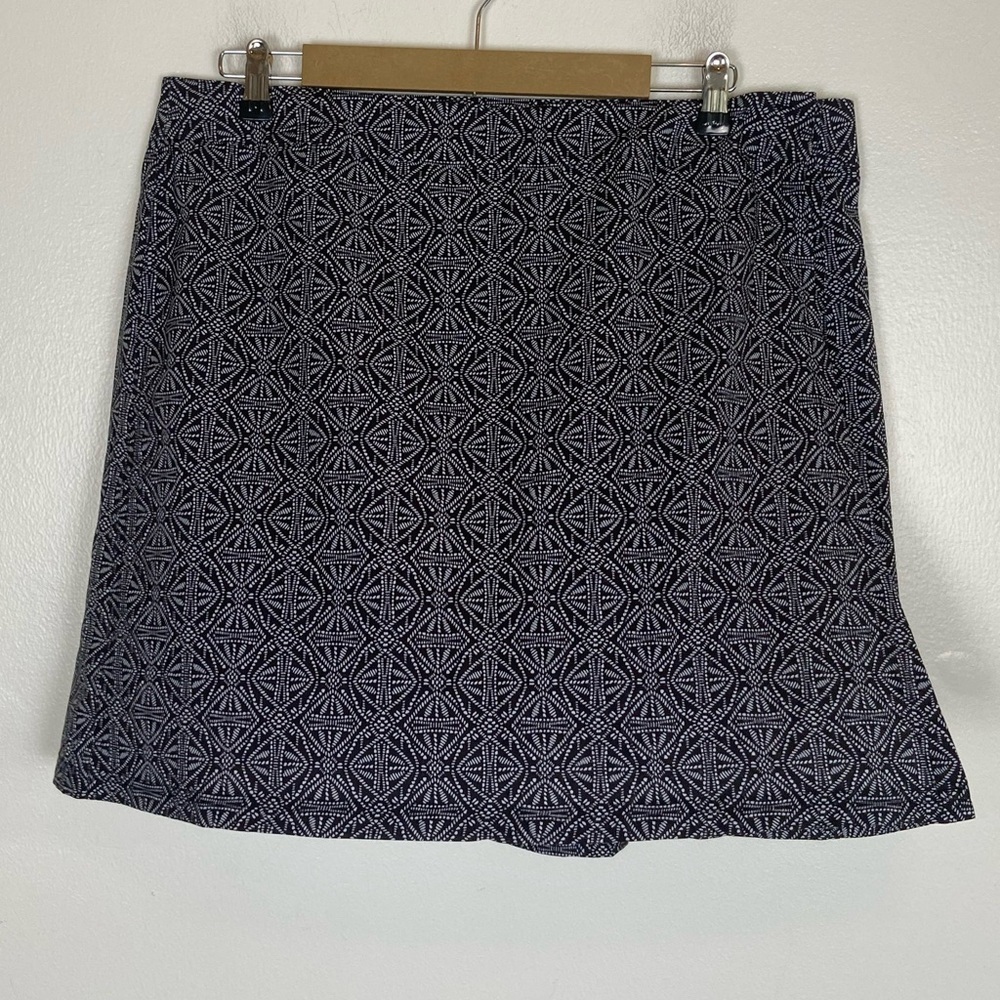 Rip Skirt Hawaii Women's Wrap Mini Skirt Size XL Geometric Print Black & White